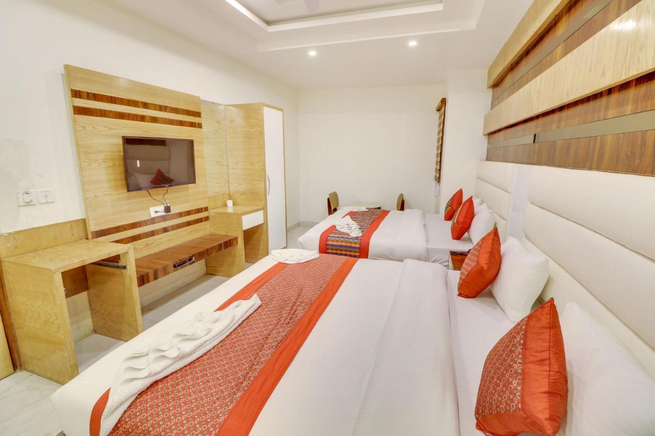 Hotel York Legacy -3 Minutes Walk From New Delhi Railway Station 'The 5 Star Ambience' Newly Built Екстериор снимка